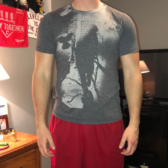 Other - Gray tee